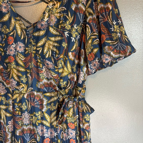 Pleated Faux Wrap Lace Up Midi Dress Puff Sleeve Large Love & Piece Navy Floral - Picture 2 of 5